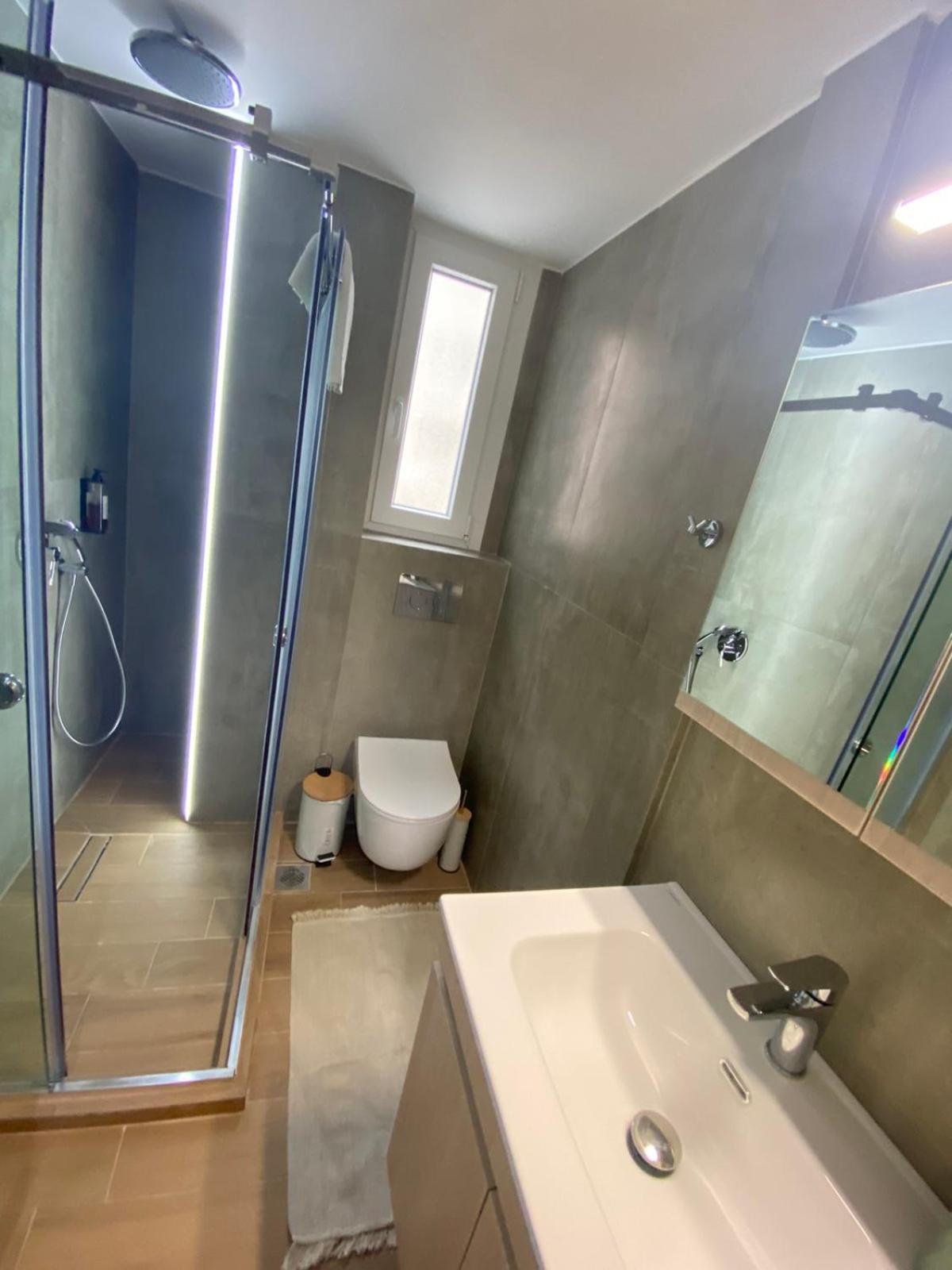 Agias Sofias Svolou Center Apartment Tesalonika Bagian luar foto